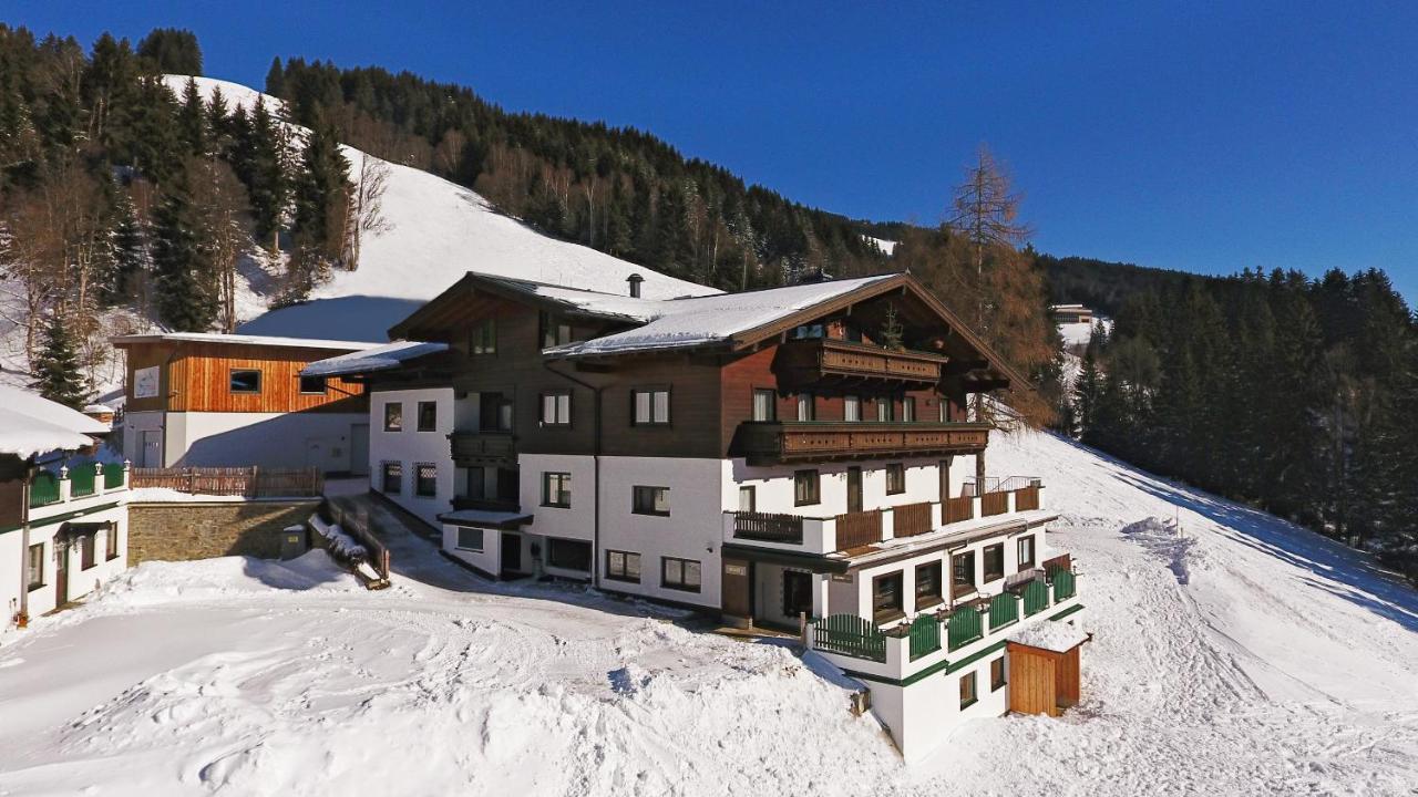 Gaestehaus Standardhaus Saalbach-Hinterglemm Exterior foto