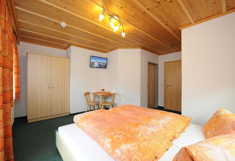 Gaestehaus Standardhaus Saalbach-Hinterglemm Exterior foto