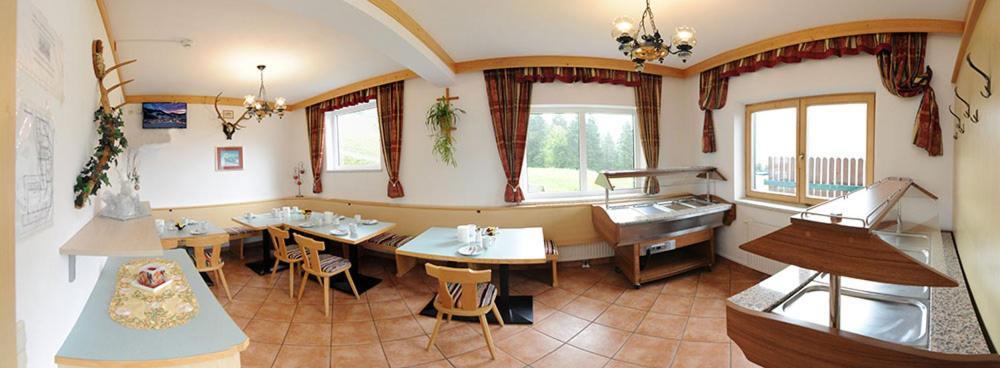 Gaestehaus Standardhaus Saalbach-Hinterglemm Exterior foto